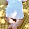 Sterne Baby-Body aus 100 % Bio-Baumwolle